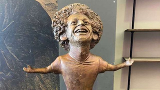 Mohamed Salah Is Officially A Great Player Now That He Has A Creepy Statue In His Likeness